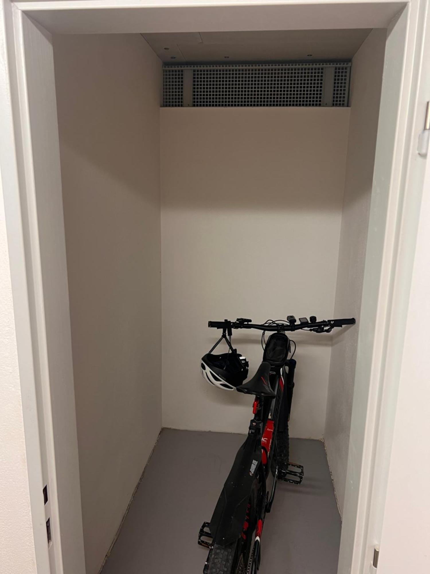 Apartman Zlatovska 22B Trencin Ngoại thất bức ảnh